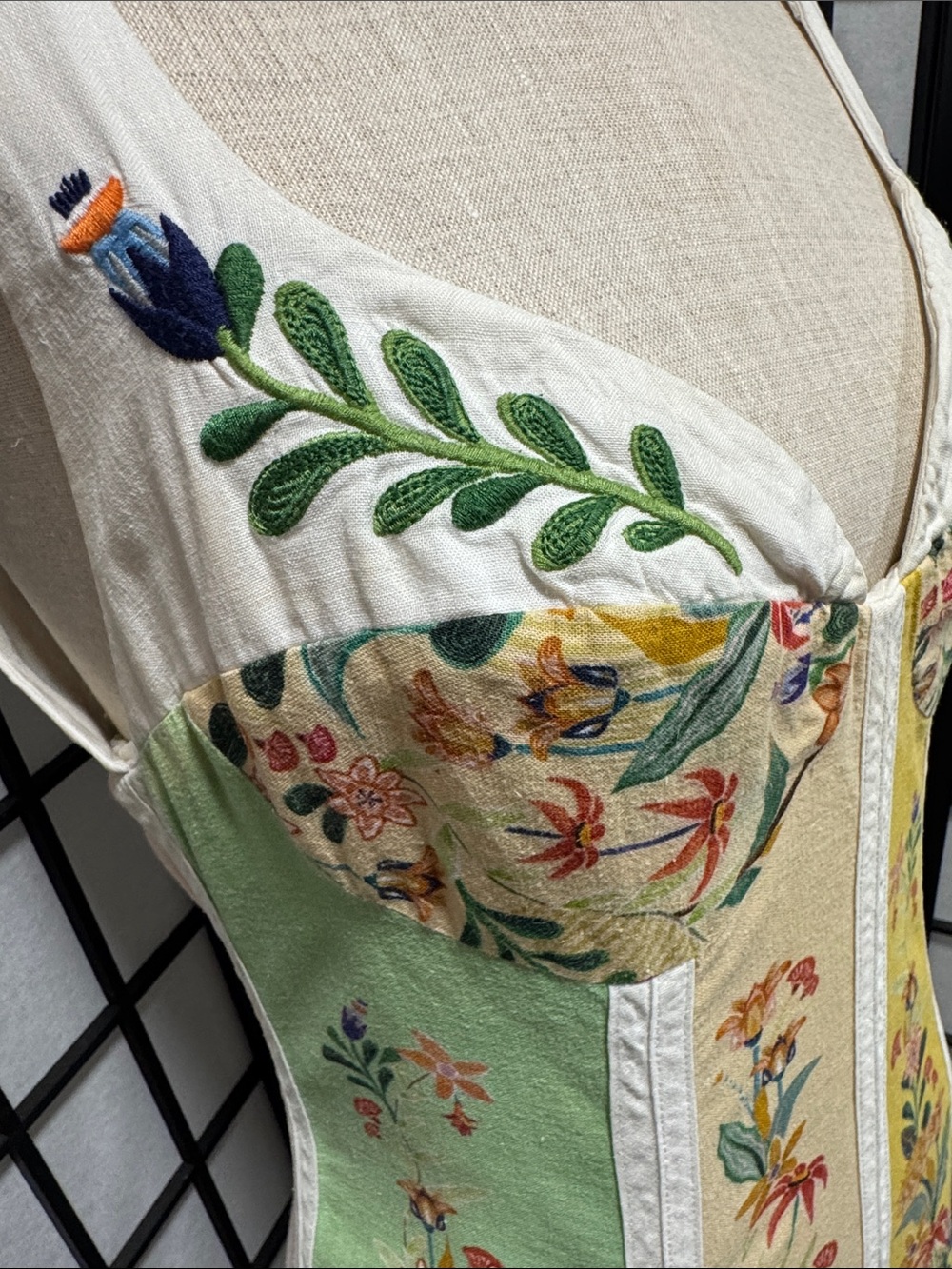FARM Rio defect Delicate Floral Stripes Linen Blend Maxi Dress 🌼 - Picture 6 of 16